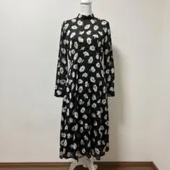 ZARA ザラ　ロングワンピース　花柄　ブラック　春　大人　上品　素敵