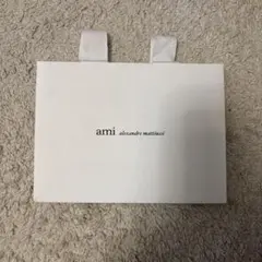 ami paris ショップ袋のサムネイル