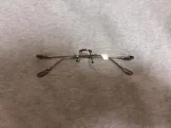 シルバーメタルフレーム 長方形メガネ