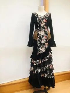 ソニアジョーンズ　赤 フリンジ付きロングレースシージョ ソニアジョーンズ 赤 フリンジ付きロングレースシージョ Sonia