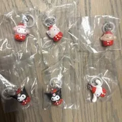 サンリオ　キャラクター　いちごめじるしアクセサリー　ガチャガチャ