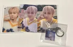 &team TAKI タキ トランプ ホログラム トレカ キーホルダー