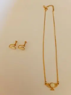 ネックレス　イヤリングセット