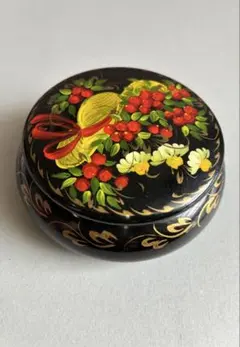 ロシア民芸品 ホフロマ塗り 小物入れ - メルカリ