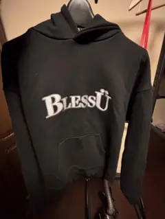 Blessü ブラック フード付きパーカー