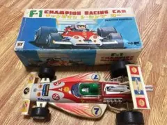 1976 フォードブロンコ & 1932フォード・ロードスター (チェイスカー