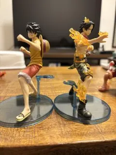 N*M様 ワンピース ルフィ エース フィギュアセット