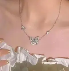 新品未使用 高品質 蝶モチーフ シルバー ネックレス バタフライ ストーン