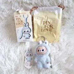 イニシャル ラブブ　pin for love D