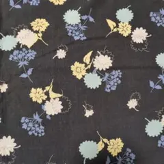 花柄生地　ハギレ　薄手