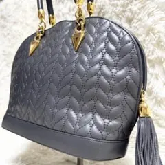 2026年最新】VALENTINO レディース ハンドバッグの人気アイテム - メルカリ