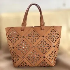 美品☆ genten ゲンテン トートバッグ ダークブラウン カットワーク花柄 genten（ゲンテン） multi cut work マルチカットワーク トートバッグ