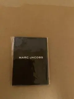 マークジェイコブス　ノベルティ　吸盤スマホホルダー