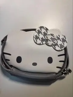 HELLO KITTY × BRILMY ポーチ
