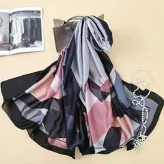 上質　シルクタッチ　大判スカーフ　エレガントグレー×ピンク