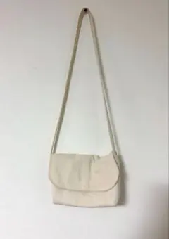 lasicu キャンバス ポシェット バッグ アイボリー 戸塚彩子