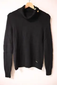 ブルーレーベルクレストブリッジ　黒いタートルネックニットセーター38