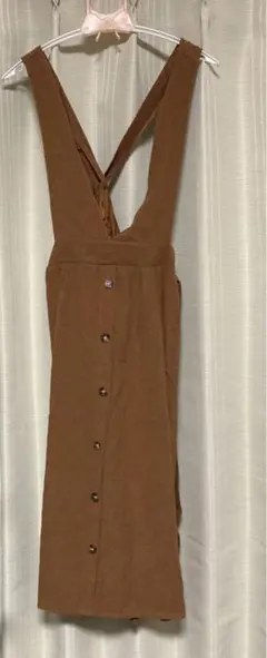 ブラウン、サロペット　ロングスカート