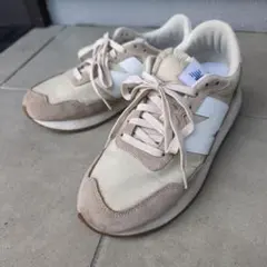 New Balance237