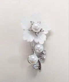 フラワー ブローチ シルバー 花 パール 桜 春 入学式