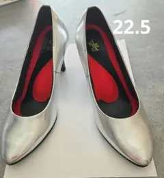 美品　キビラ パンプス シルバー 22.5cm ヒール　KiBERA