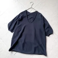 BEARDSLEY ビアズリー Vネック ニット ネイビーのサムネイル