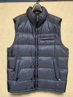 プラダ　ダウンベスト　RPADA　モンクレール　ダウンベスト