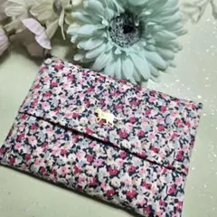 Libertyタナローン生地のポケットティッシュケース アデラのサムネイル