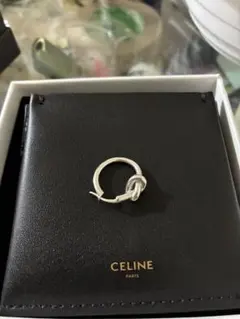 あ*ん様 CELINE セリーヌ ノットデザイン フープピアス 片耳 1―3 あ*ん様 CELINE セリーヌ ノットデザイン フープピアス 片耳 1―3