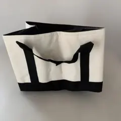 保冷　保温　お買い物バッグ　新品未使用　黒アイボリー