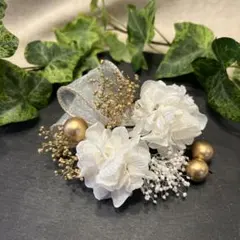 ドライフラワー髪飾り　結婚式成人式卒業式七五三髪飾り　ホワイト紫陽花かすみ草