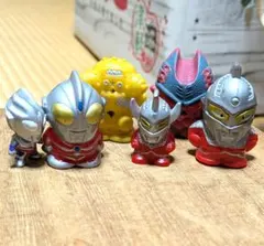 ウルトラマン関連　指人形など