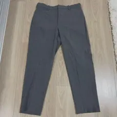 ダークグレー スラックス　UNIQLO ユニクロ　グレー　M