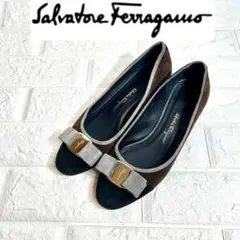 【美品】Salvatore Ferragamo ヴァラ　パンプス　バイカラー