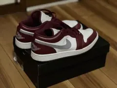 Nike Air Jordan 1 Low ブラック/レッド/ホワイト