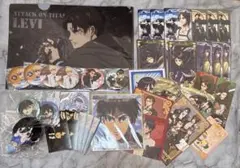 進撃の巨人　まとめ売り　リヴァイ　エレン　缶バッジ　紙類