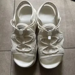 NIKE エアマックスココ　白　２５㎝のサムネイル