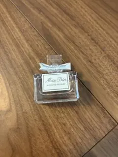 ミスディオールブルーミングブーケ　オードゥトワレ　ミニサイズ