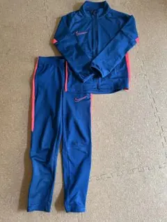 Nike ネイビー　ジャージ　上下　xs 120〜130