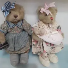 花柄ドレスのクマのぬいぐるみ