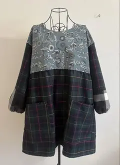 少し訳あり！割烹着　保育士エプロン　エプロン　ハンドメイド