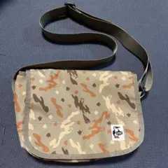 CHUMS 迷彩柄 ショルダーバッグ