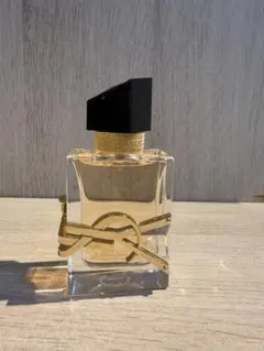 Yves Saint Laurent リブレ オードトワレ 30ml