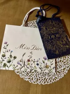 Miss DiorとDiorのショップ袋セット