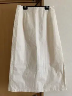 タグ無し未使用品☆サマンサモスモスブルー　ロングセミタイトスカート　オフホワイト