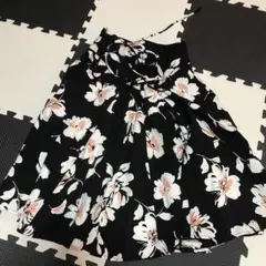 花柄スカートのサムネイル