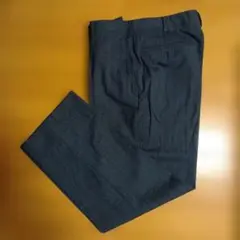 ダークグレー プリーツ付きスラックス