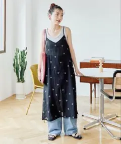 freak's store小花柄　刺繍　シアー　キャミワンピース　ブラック