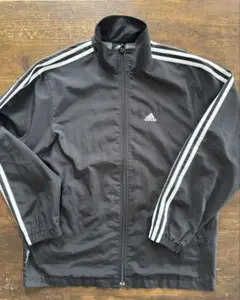 adidas 黒ナイロンジャケット