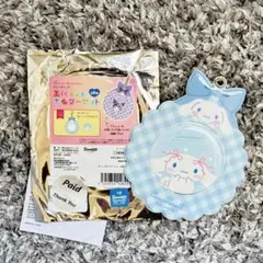 トレーディング　缶バッジ&キーホルダーセット　シナモロール